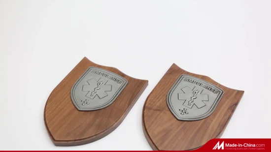 Placa de trofeo de premios de madera con acabado de piano 3D de Metal para clientes de China Guangzhou